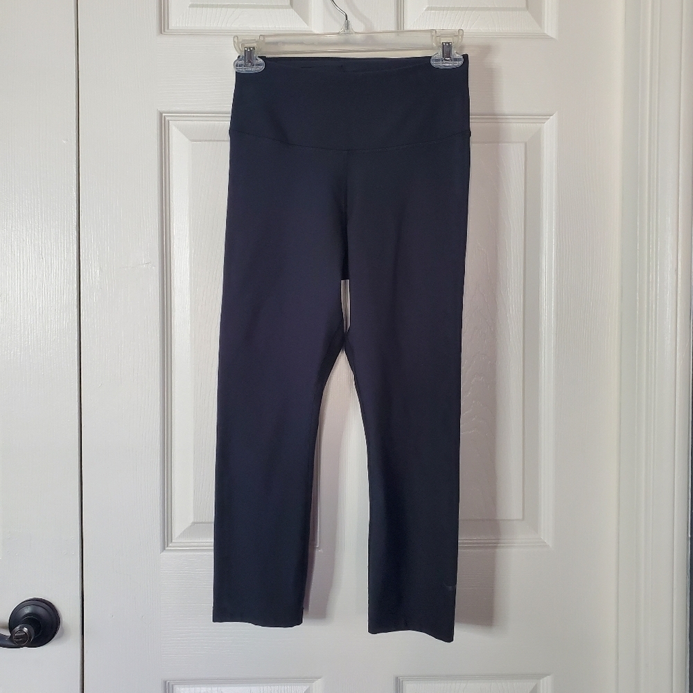 Nike Dri-Fit Black Crop Leggings Yoga Pants High-waist Size Small W/waist Pocket